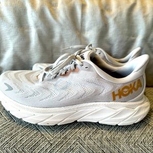 Women’s size 8 HOKA running shoes
